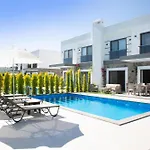 Bd4109 Two Bedroomedvilla Withpool Inbodrumyalikavak 博德鲁姆